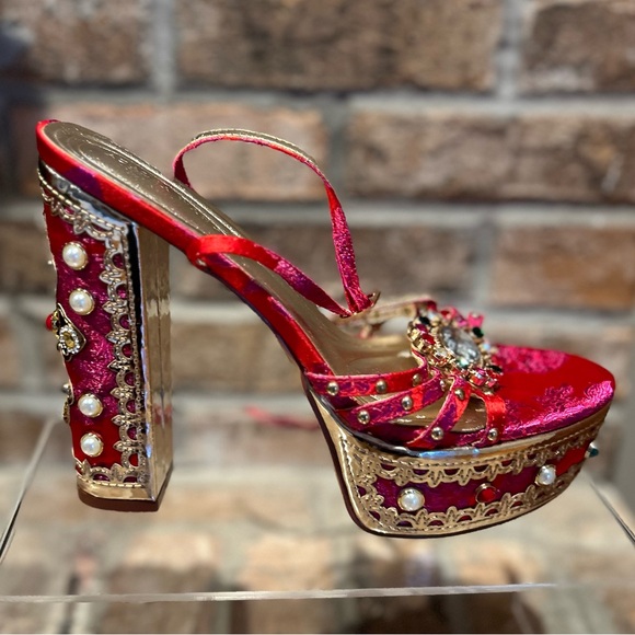 Azalea Wang Aline Gemstone Platform Sandal w/ Ankle Strap - Picture 8 of 11